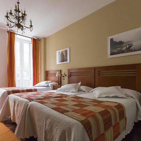 Hostal La Carballinesa Сантьяго-де-Компостела Екстер'єр фото