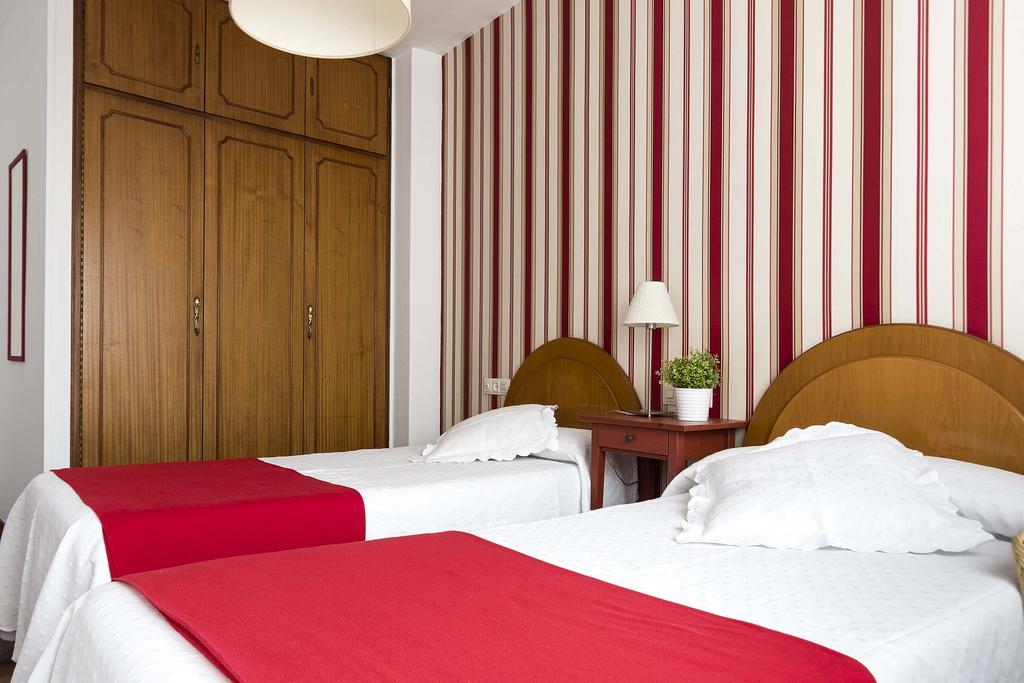 Hostal La Carballinesa Сантьяго-де-Компостела Екстер'єр фото