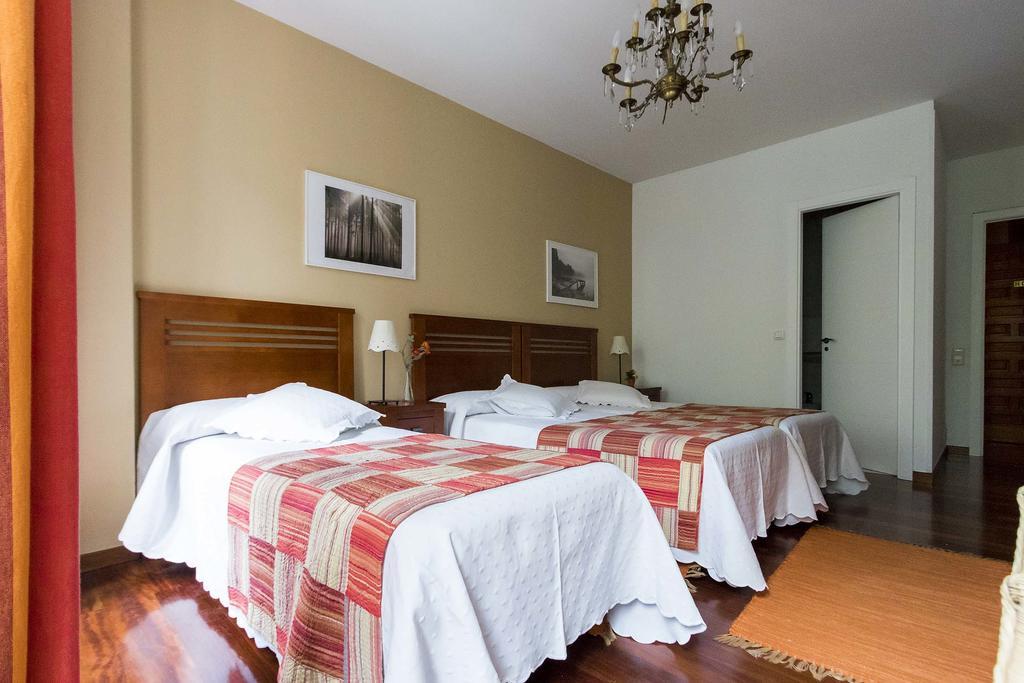 Hostal La Carballinesa Сантьяго-де-Компостела Екстер'єр фото