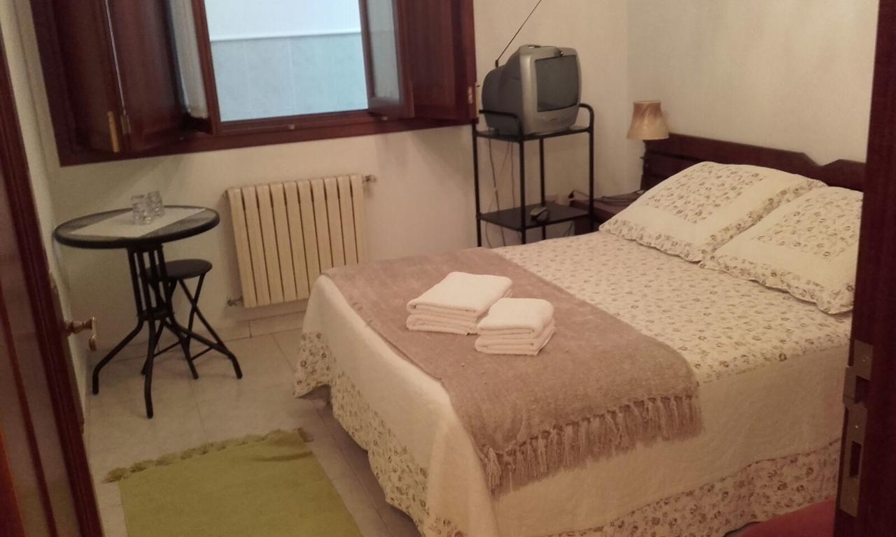 Hostal La Carballinesa Сантьяго-де-Компостела Екстер'єр фото