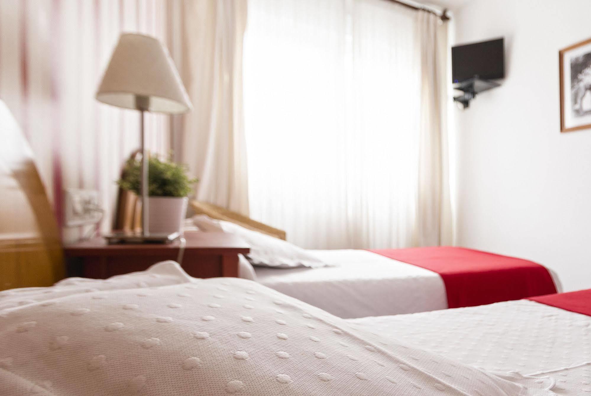 Hostal La Carballinesa Сантьяго-де-Компостела Екстер'єр фото