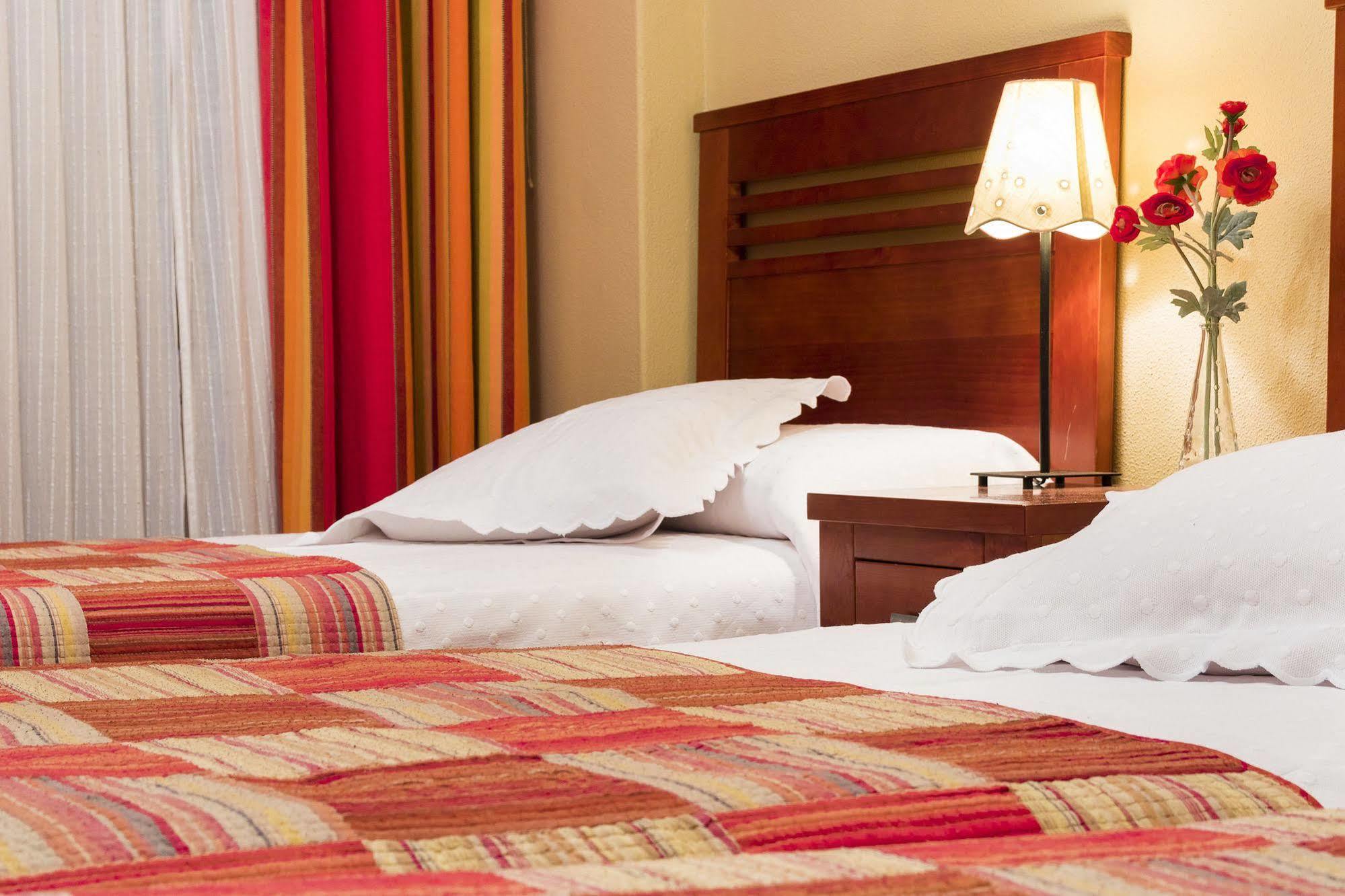 Hostal La Carballinesa Сантьяго-де-Компостела Екстер'єр фото